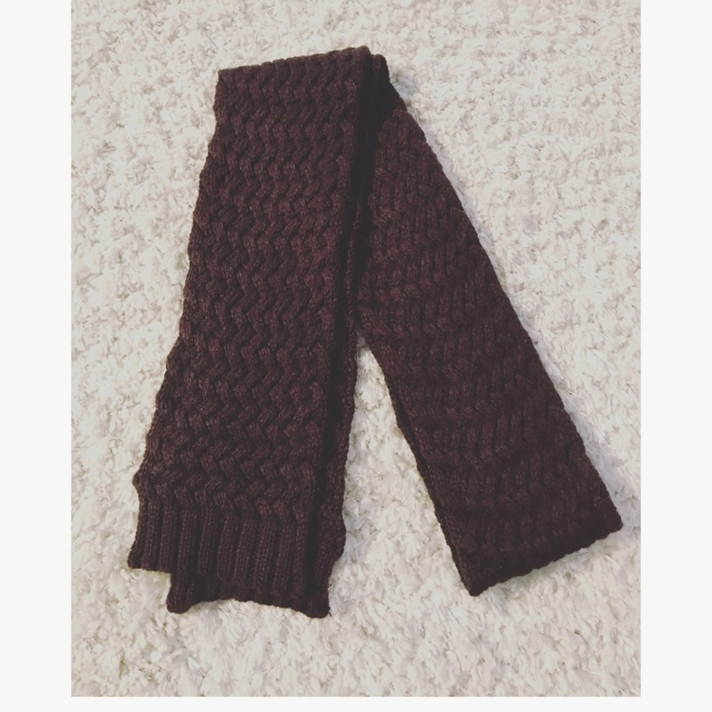 SCARF (brown)